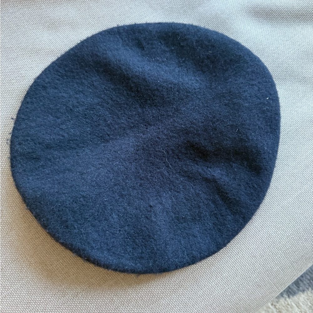 Zara Black Beret Hat Classic Accessories
